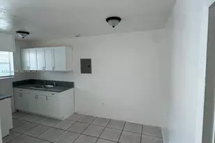 16001 NE 18th Pl, North Miami Beach, FL 33162 - Photo 7
