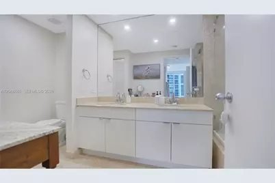 801 Brickell Key Blvd #2210, Miami, FL 33131 - Photo 15