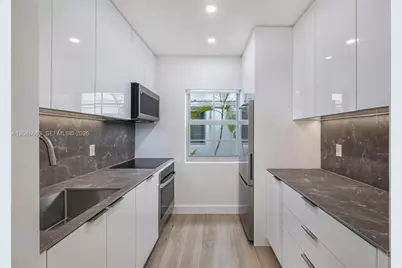 1610 Michigan Ave #2, Miami Beach, FL 33139 - Photo 1