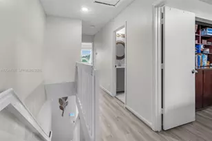 9925 NW 57th Manor, Coral Springs, FL 33076 - Photo 23