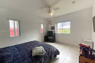 249 SE 32nd Ave, Homestead, FL 33033 - Photo 15