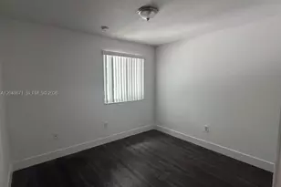 1454 SE 24th Ct, Homestead, FL 33035 - Photo 9