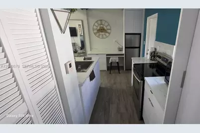 1085 NE 126th St #4, North Miami, FL 33161 - Photo 15