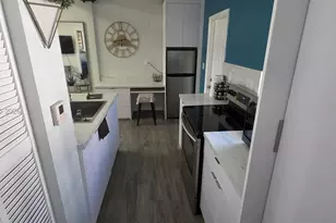 1085 NE 126th St, North Miami, FL 33161 - Photo 15