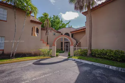 8630 SW 3rd St #102, Pembroke Pines, FL 33025 - Photo 3