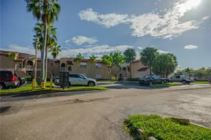 8630 SW 3rd St, Pembroke Pines, FL 33025 - Photo 1