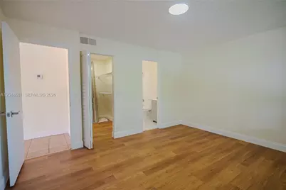 8630 SW 3rd St #102, Pembroke Pines, FL 33025 - Photo 17