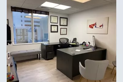 1000 Brickell Ave #7F, Miami, FL 33131 - Photo 5