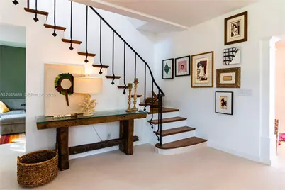 255 Palm Avenue, Miami Beach, FL 33139 - Photo 9