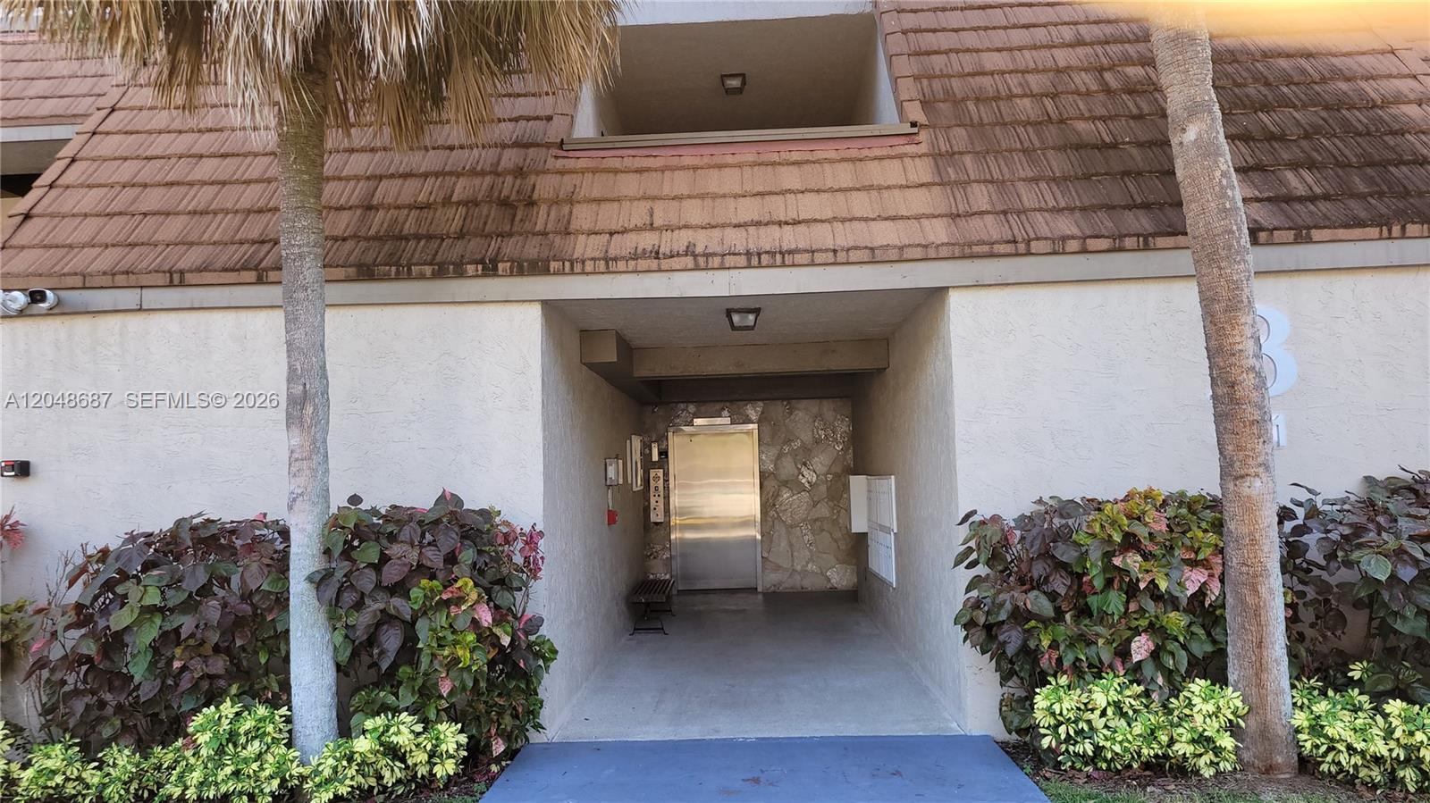 461 Ives Dairy Rd #204-2 main architectural view