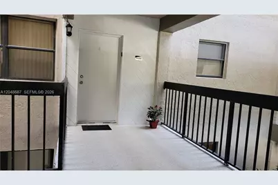 461 Ives Dairy Rd #204-2, Miami, FL 33179 - Photo 3