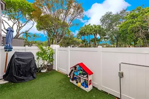 11733 NW 11th St, Pembroke Pines, FL 33026 - Photo 17