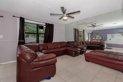 11733 NW 11th St, Pembroke Pines, FL 33026 - Photo 11
