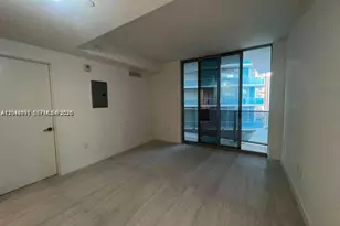 77 SE 5th St, Miami, FL 33131 - Photo 7