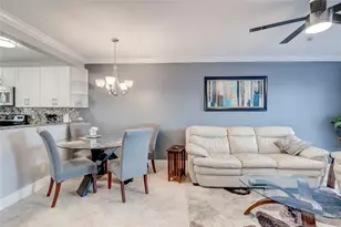2201 SE 9th St, Pompano Beach, FL 33062 - Photo 13