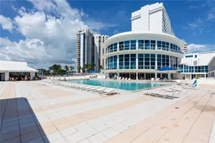5445 Collins Ave, Miami Beach, FL 33140 - Photo 11