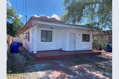 2460 NW 15th St #4, Miami, FL 33125 - Photo 3