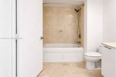1800 N Bayshore Dr #4102, Miami, FL 33132 - Photo 19