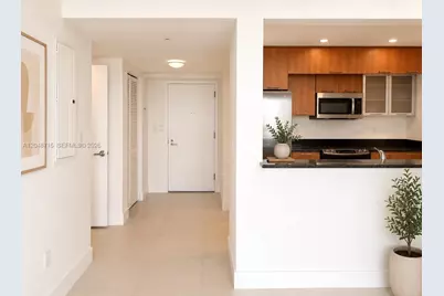 1800 N Bayshore Dr #4102, Miami, FL 33132 - Photo 5