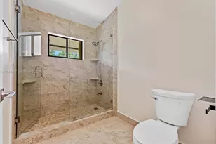 2525 NE 135th St, North Miami, FL 33181 - Photo 29