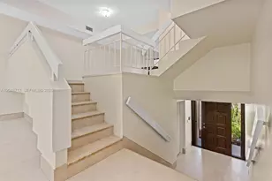 2525 NE 135th St, North Miami, FL 33181 - Photo 5