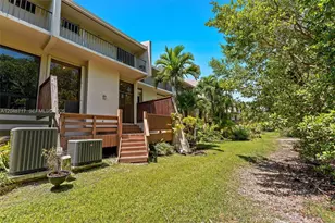 2525 NE 135th St, North Miami, FL 33181 - Photo 15