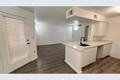 2485 NW 33rd St #1610, Oakland Park, FL 33309 - Photo 5