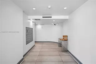 6362 Collins Ave, Miami Beach, FL 33141 - Photo 5