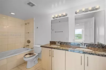 6362 Collins Ave #614, Miami Beach, FL 33141 - Photo 17