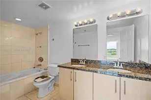6362 Collins Ave, Miami Beach, FL 33141 - Photo 17