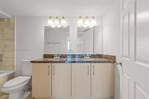 6362 Collins Ave, Miami Beach, FL 33141 - Photo 29