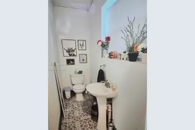 2251 NW 87th Ter, Pembroke Pines, FL 33024 - Photo 3