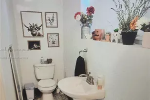 2251 NW 87th Ter, Pembroke Pines, FL 33024 - Photo 3