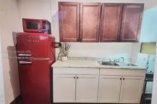 2251 NW 87th Ter, Pembroke Pines, FL 33024 - Photo 1