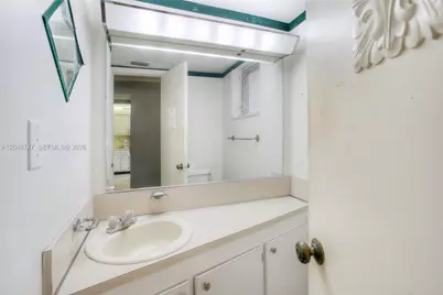 1501 NE 191st St #C106, Miami, FL 33179 - Photo 5