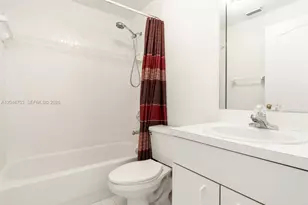 2245 NW 160th Terrace, Pembroke Pines, FL 33028 - Photo 23
