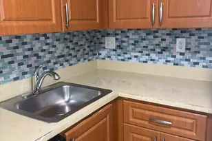 7110 NW 179th St, Hialeah, FL 33015 - Photo 1