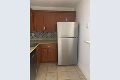7110 NW 179th St #211, Hialeah, FL 33015 - Photo 3