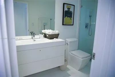 5601 Collins Ave #1614, Miami Beach, FL 33140 - Photo 11