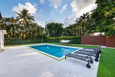 10658 NE 11th Ave, Miami Shores, FL 33138 - Photo 25