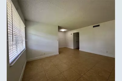 2900 NE 17th Ave #109, Pompano Beach, FL 33064 - Photo 9