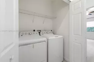 8820 NW 103rd Ave, Doral, FL 33178 - Photo 19