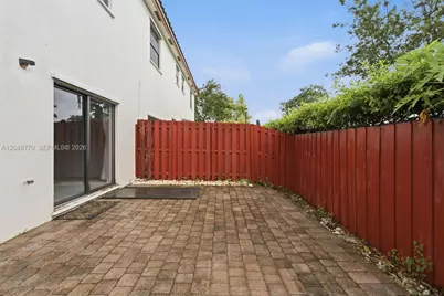 8820 NW 103rd Ave, Doral, FL 33178 - Photo 25