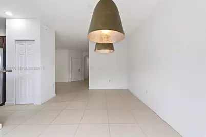 8820 NW 103rd Ave, Doral, FL 33178 - Photo 13