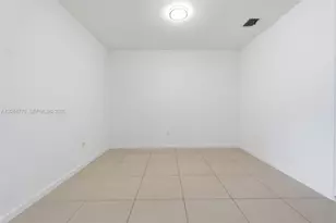 8820 NW 103rd Ave, Doral, FL 33178 - Photo 9