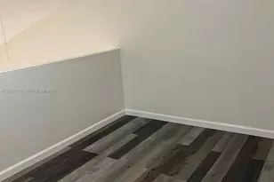 10241 NW 9th St Cir, Miami, FL 33172 - Photo 21