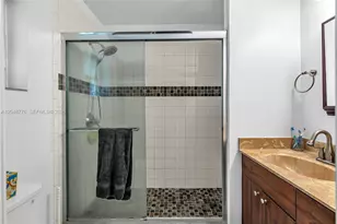 5045 SW 10th St, Margate, FL 33068 - Photo 21