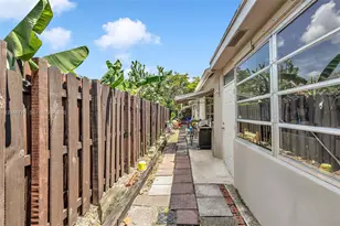5045 SW 10th St, Margate, FL 33068 - Photo 31