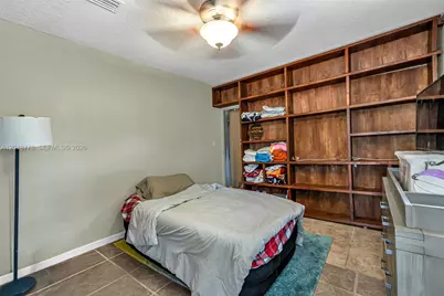 5045 SW 10th St, Margate, FL 33068 - Photo 27