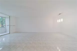 8501 NW 8th St, Miami, FL 33126 - Photo 17
